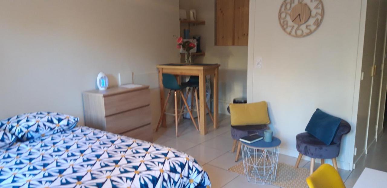 ברגרק Studio Avec Terrasse Et Jardinet En Centre Ville מראה חיצוני תמונה